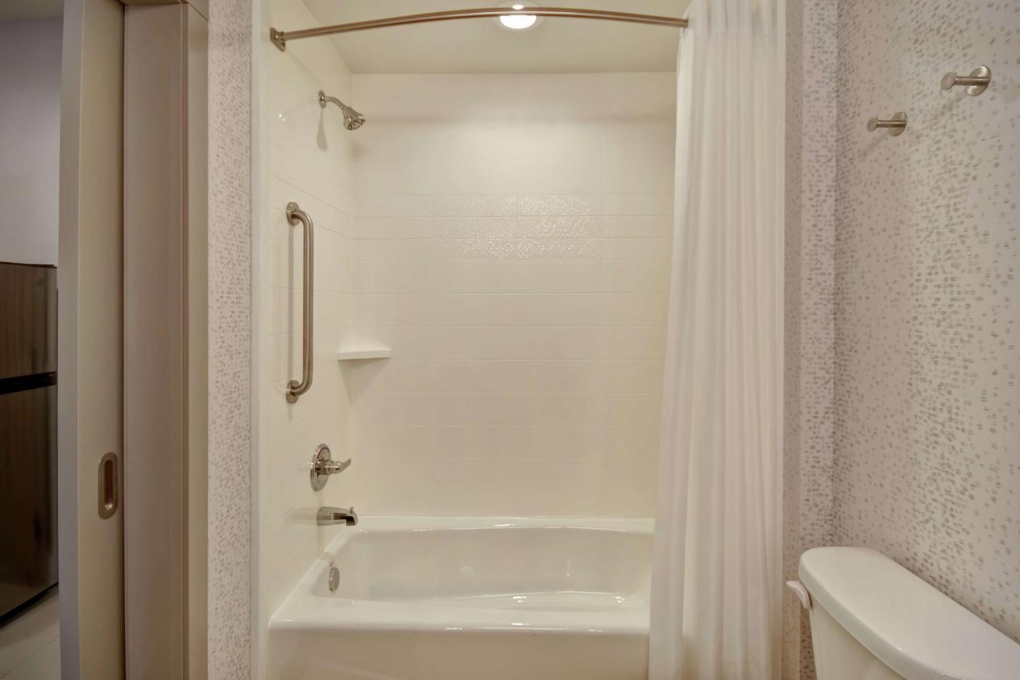 Home2 Suites By Hilton Wichita Northeast מראה חיצוני תמונה