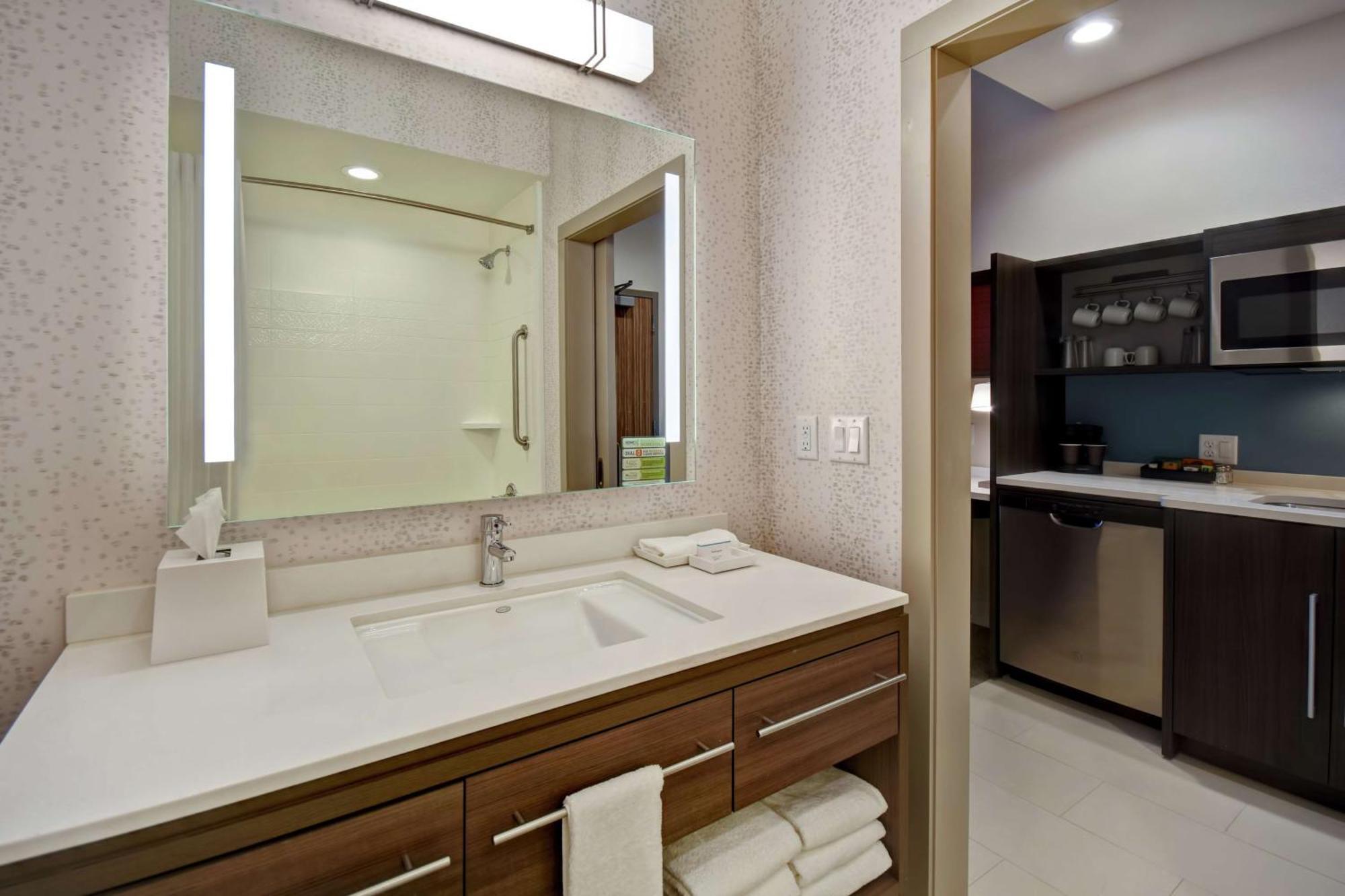 Home2 Suites By Hilton Wichita Northeast מראה חיצוני תמונה